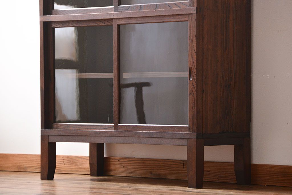 アンティーク家具　大正ロマン　前面欅材の脚付き戸棚
