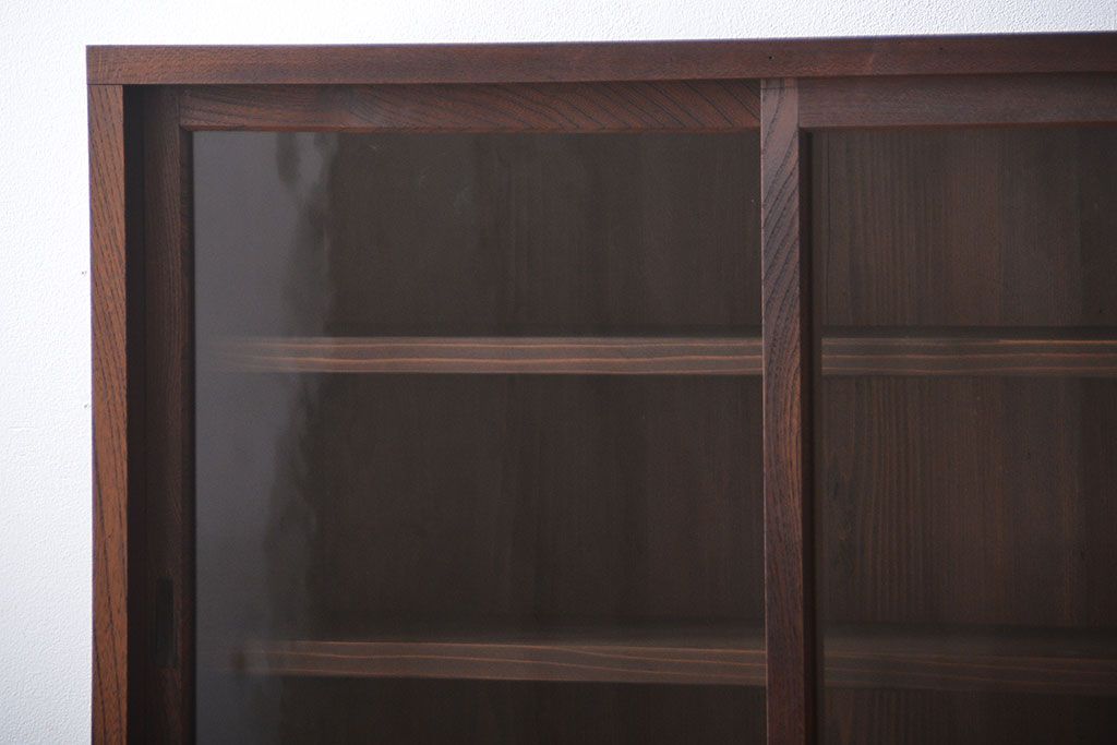 アンティーク家具　大正ロマン　前面欅材の脚付き戸棚