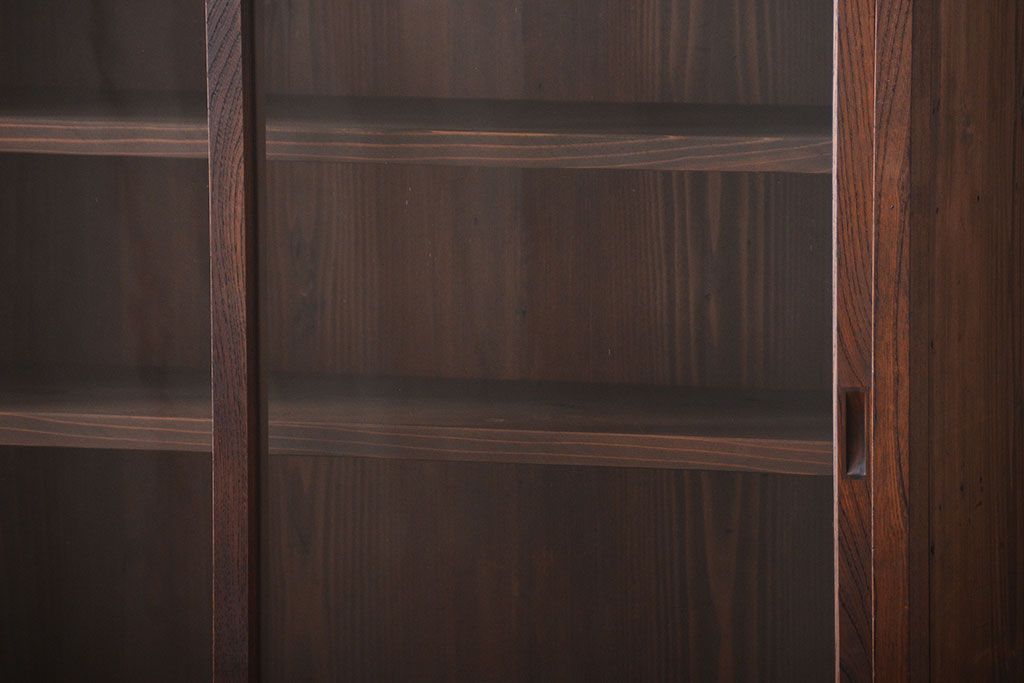 アンティーク家具　大正ロマン　前面欅材の脚付き戸棚