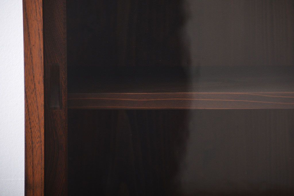 アンティーク家具　大正ロマン　前面欅材の脚付き戸棚