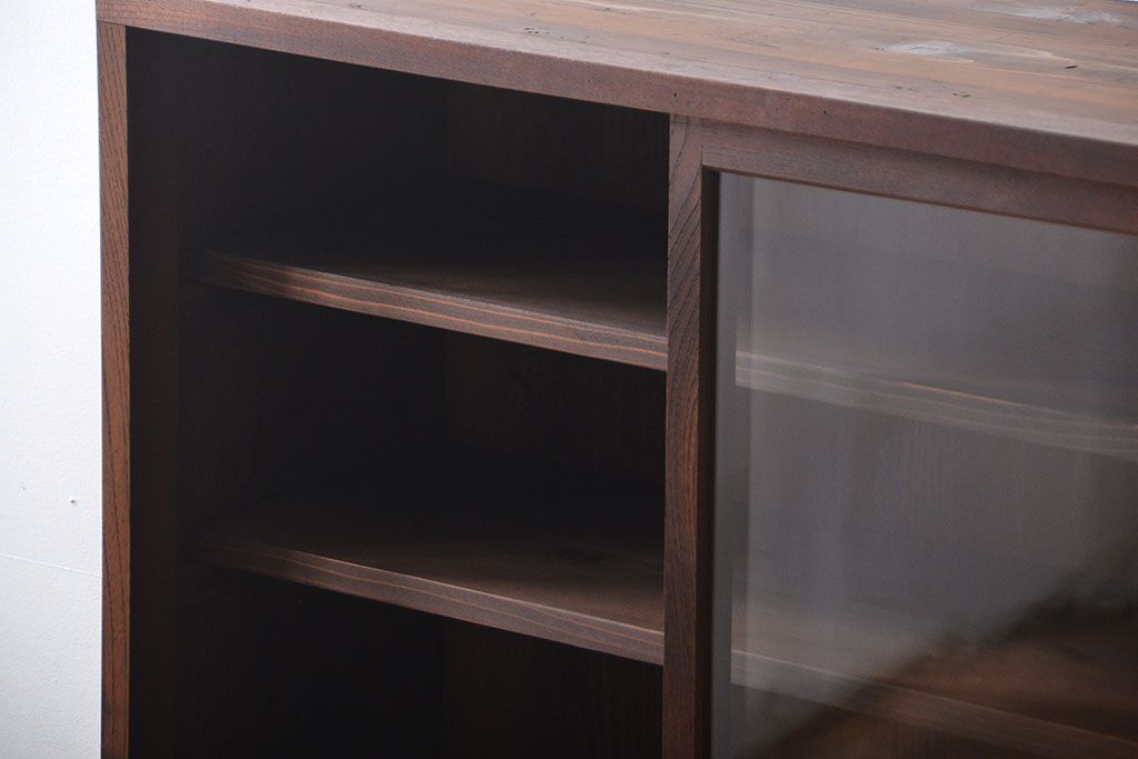 アンティーク家具　大正ロマン　前面欅材の脚付き戸棚