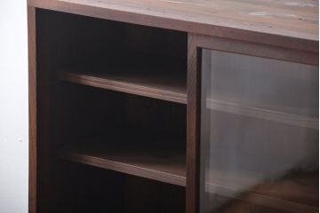 アンティーク家具　大正ロマン　前面欅材の脚付き戸棚