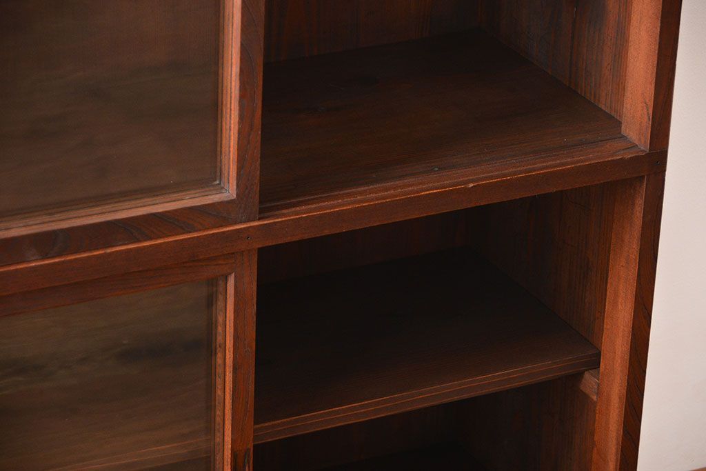 アンティーク家具　大正ロマン　前面欅材の脚付き戸棚