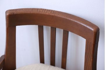 アンティーク家具　アンティーク　アンティークリネンの回転椅子