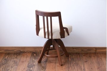 アンティーク家具　アンティーク　アンティークリネンの回転椅子