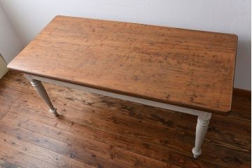 アンティーク家具　海外アンティーク　チーク材のダイニングテーブル