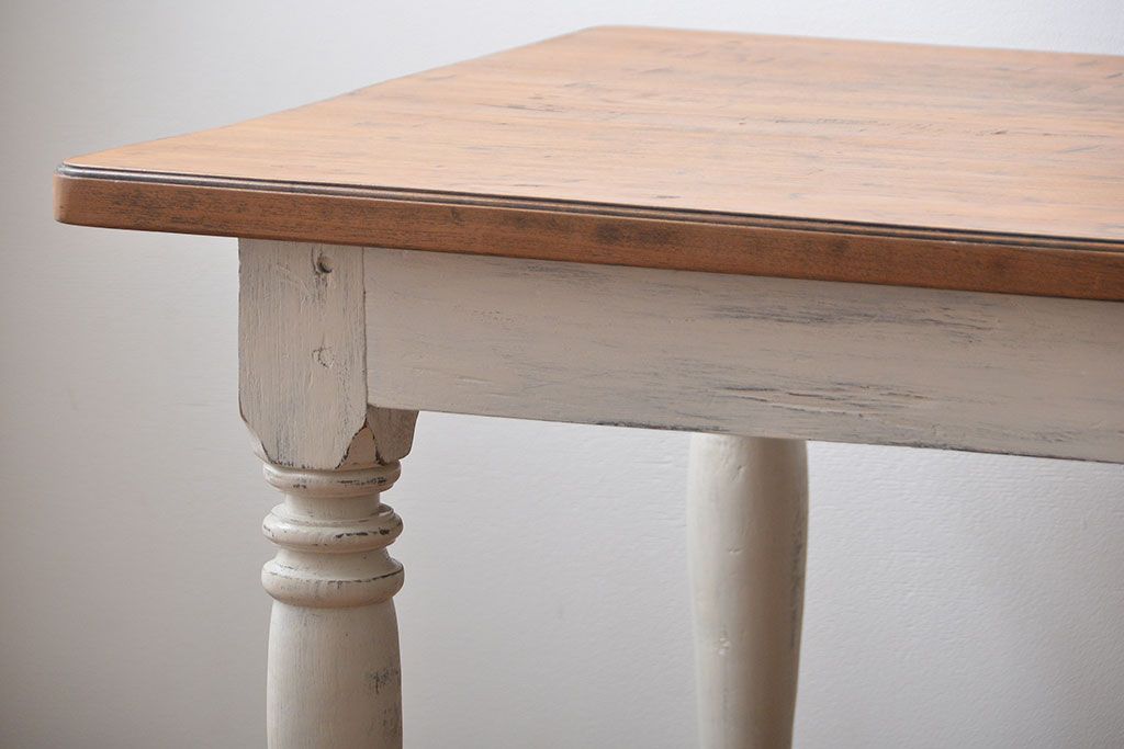 アンティーク家具　海外アンティーク　チーク材のダイニングテーブル