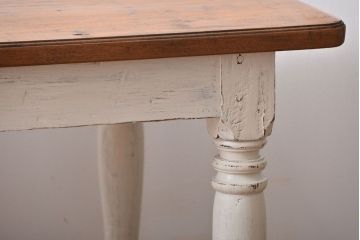 アンティーク家具　海外アンティーク　チーク材のダイニングテーブル