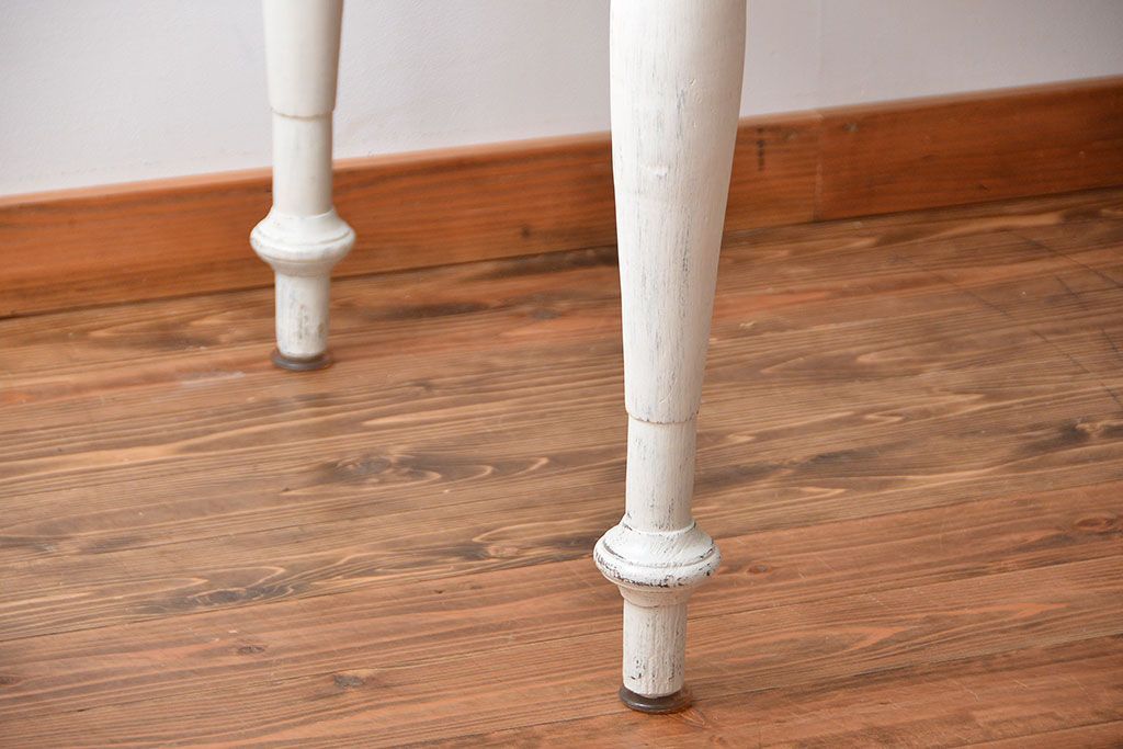 アンティーク家具　海外アンティーク　チーク材のダイニングテーブル