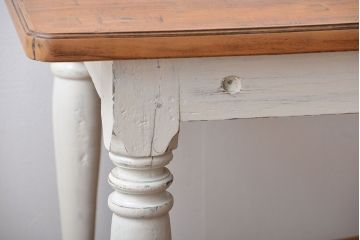 アンティーク家具　海外アンティーク　チーク材のダイニングテーブル