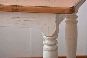 アンティーク家具　海外アンティーク　チーク材のダイニングテーブル
