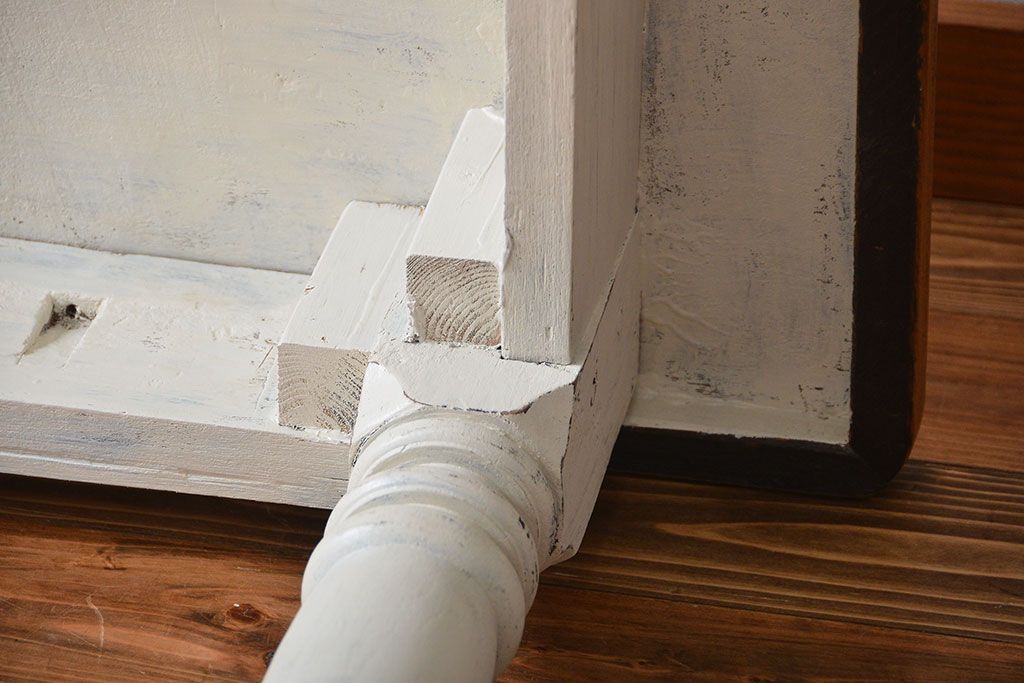 アンティーク家具　海外アンティーク　チーク材のダイニングテーブル