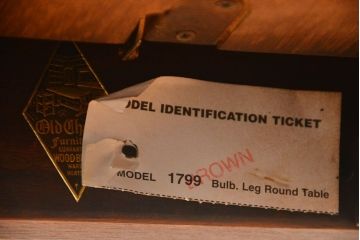 中古　イギリスアンティーク　オーク材のエクステンション丸テーブル