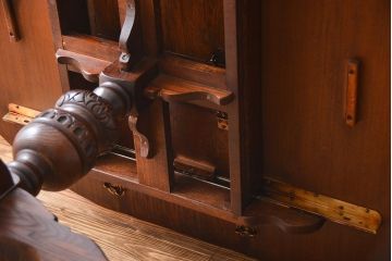 中古　イギリスアンティーク　オーク材のエクステンション丸テーブル