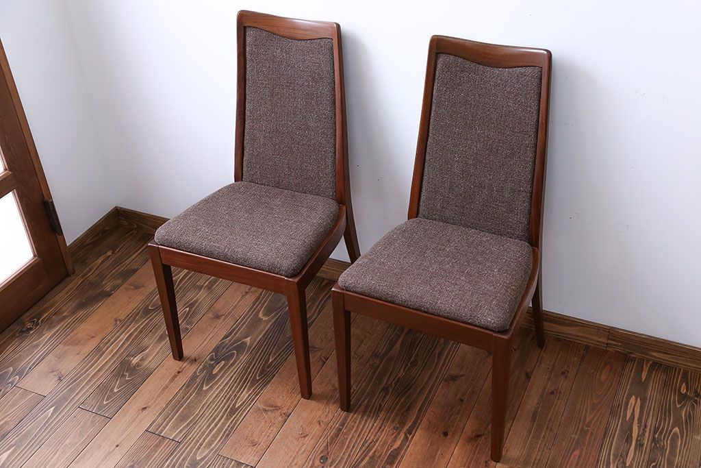 ヴィンテージ家具　北欧ビンテージ　G-PLAN(ジープラン)　チーク材のダイニングチェア　2脚セット(1)