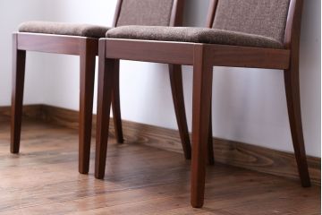 ヴィンテージ家具　北欧ビンテージ　G-PLAN(ジープラン)　チーク材のダイニングチェア　2脚セット(1)