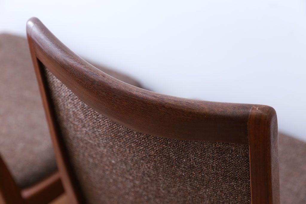 ヴィンテージ家具　北欧ビンテージ　G-PLAN(ジープラン)　チーク材のダイニングチェア　2脚セット(1)