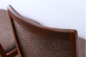 ヴィンテージ家具　北欧ビンテージ　G-PLAN(ジープラン)　チーク材のダイニングチェア　2脚セット(1)