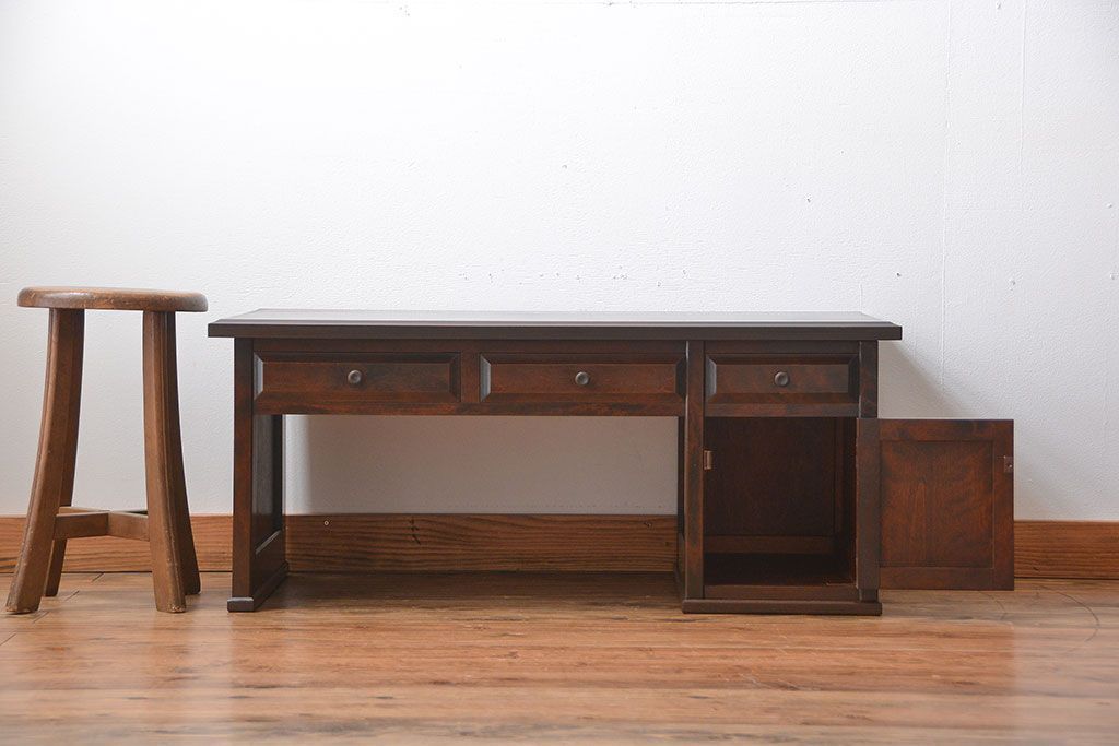 北海道民芸家具　文机 北海道民芸家具 文机 | 飛騨産業株式会社【公式】 | 飛騨の家具