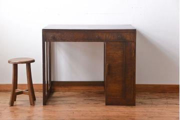 アンティーク家具　アンティーク　ナラ材の変わり型片袖机