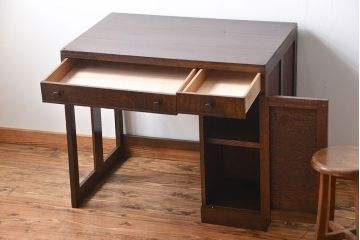 アンティーク家具　アンティーク　ナラ材の変わり型片袖机