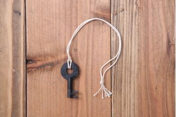 アンティーク家具　脚付き　観音開き時代箪笥ローボード