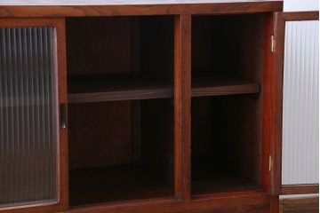 アンティーク家具　前面欅材!小振りなガラス戸収納棚