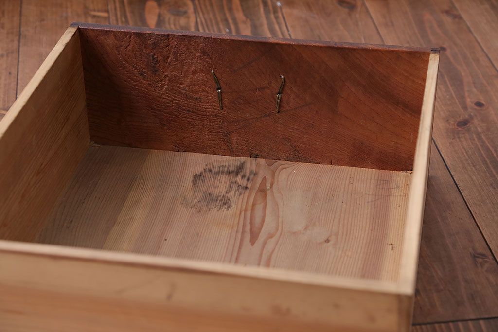 アンティーク家具　前面欅材!小振りなガラス戸収納棚