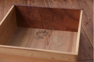 アンティーク家具　前面欅材!小振りなガラス戸収納棚