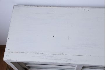 アンティーク家具　アンティークペイント　小振りなガラス戸収納棚