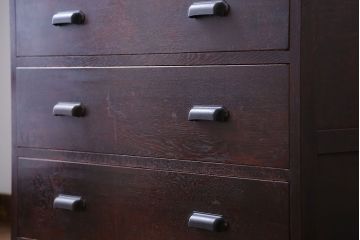 アンティーク家具　アンティーク　前面ナラ材の上品なチェスト