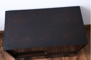 アンティーク家具　古民具・骨董　前面欅材の小振りな帳場箪笥