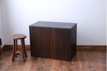 アンティーク家具　古民具・骨董　前面欅材の小振りな帳場箪笥