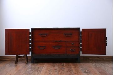 アンティーク家具　脚付き　観音開き時代箪笥ローボード(2)