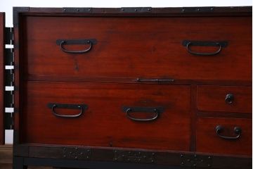 アンティーク家具　脚付き　観音開き時代箪笥ローボード(2)