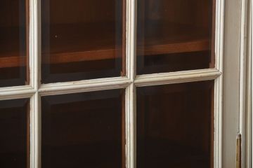 アンティーク家具　フランスアンティーク　おしゃれなキャビネット