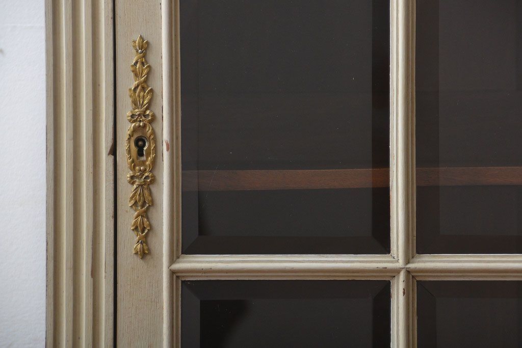 アンティーク家具　フランスアンティーク　おしゃれなキャビネット