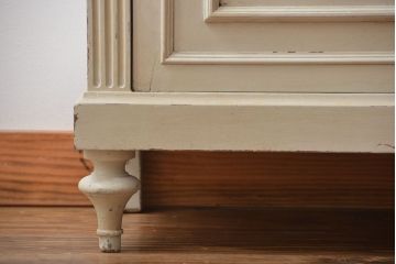 アンティーク家具　フランスアンティーク　おしゃれなキャビネット