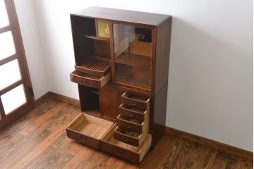 レトロ家具　昭和レトロ　前面桑張りの茶箪笥