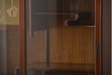 レトロ家具　昭和レトロ　前面桑張りの茶箪笥