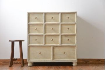 アンティーク家具　アンティークペイント　おしゃれな脚付きドロワー
