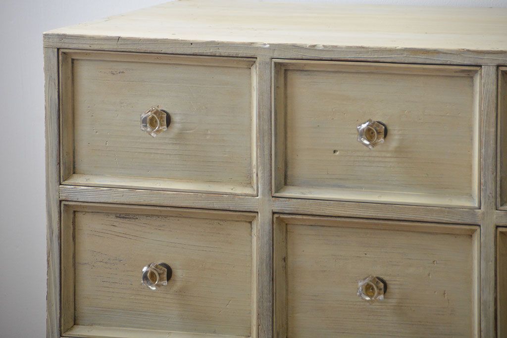 アンティーク家具　アンティークペイント　おしゃれな脚付きドロワー