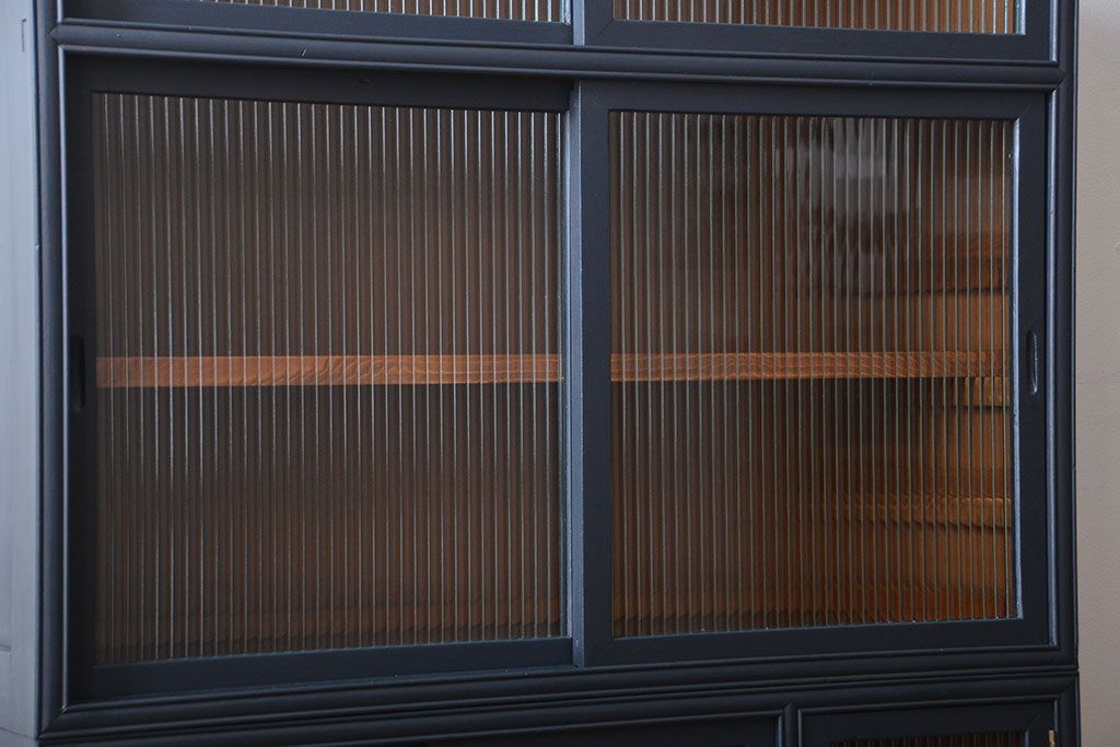 アンティーク家具　アンティーク　脚付きペイント食器棚