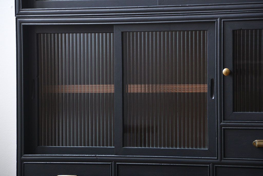 アンティーク家具　アンティーク　脚付きペイント食器棚