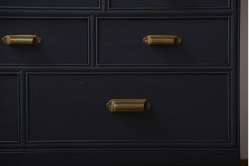 アンティーク家具　アンティーク　脚付きペイント食器棚