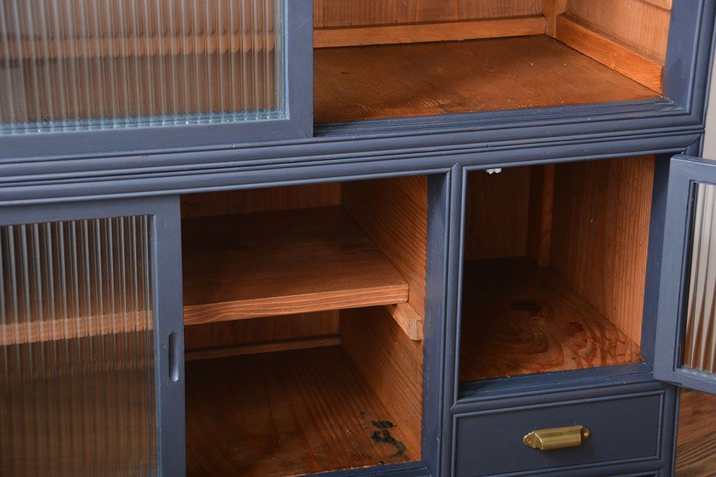 アンティーク家具　アンティーク　脚付きペイント食器棚