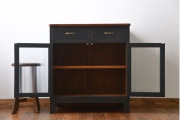 アンティーク家具　お洒落なペイントキッチンキャビネット