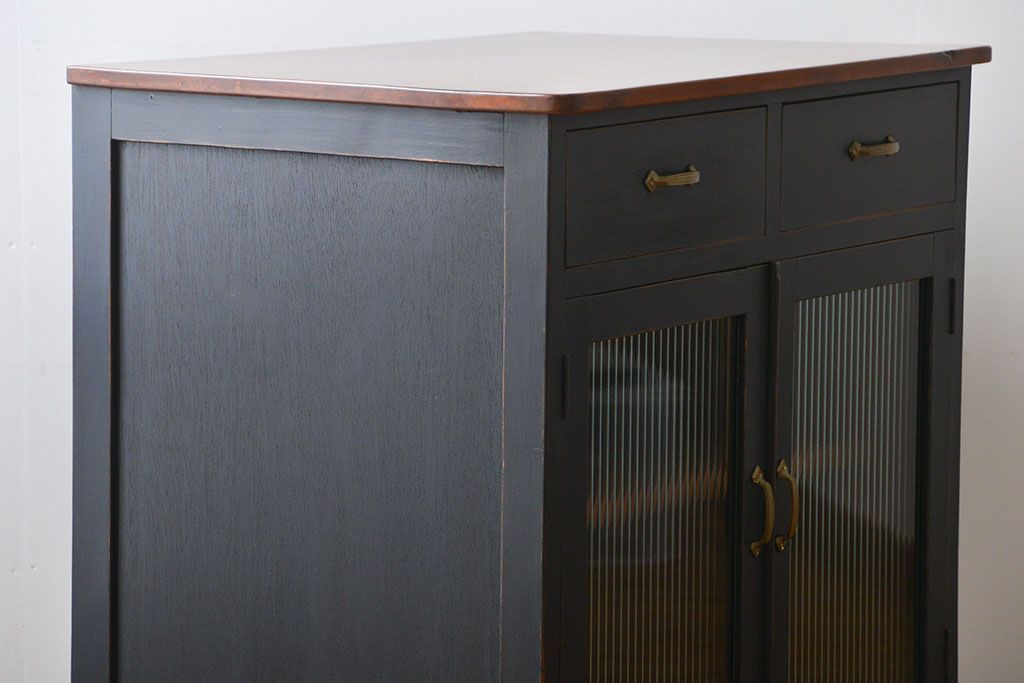 アンティーク家具　お洒落なペイントキッチンキャビネット