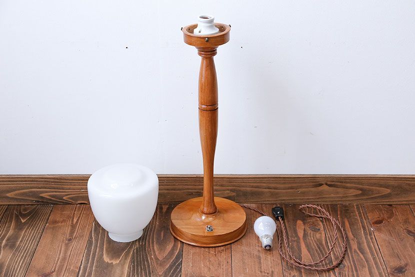 小さなスタンドランプ(ぼんぼり)