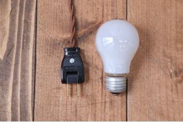 小さなスタンドランプ(ぼんぼり)